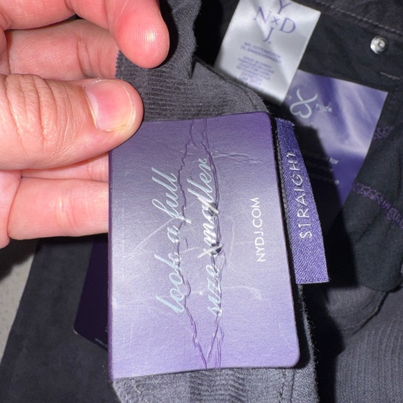 NWT NYDJ Black Straight Leg Women's Jeans Size 10 Gunmetal/Corduroy - Picture 7 of 9